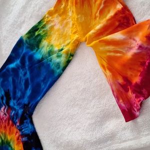Tie Dye Top... Empress sleeves.